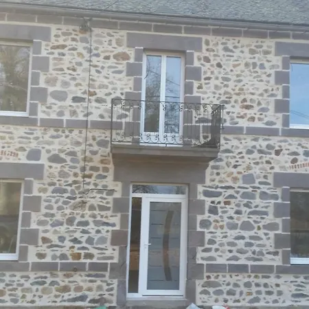 Villa Au Coeur Des Volcans D Auvergne Les Peyrouses
